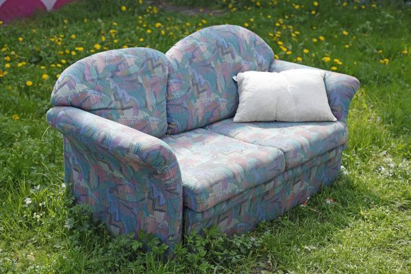 Couch Disposal in Vienna